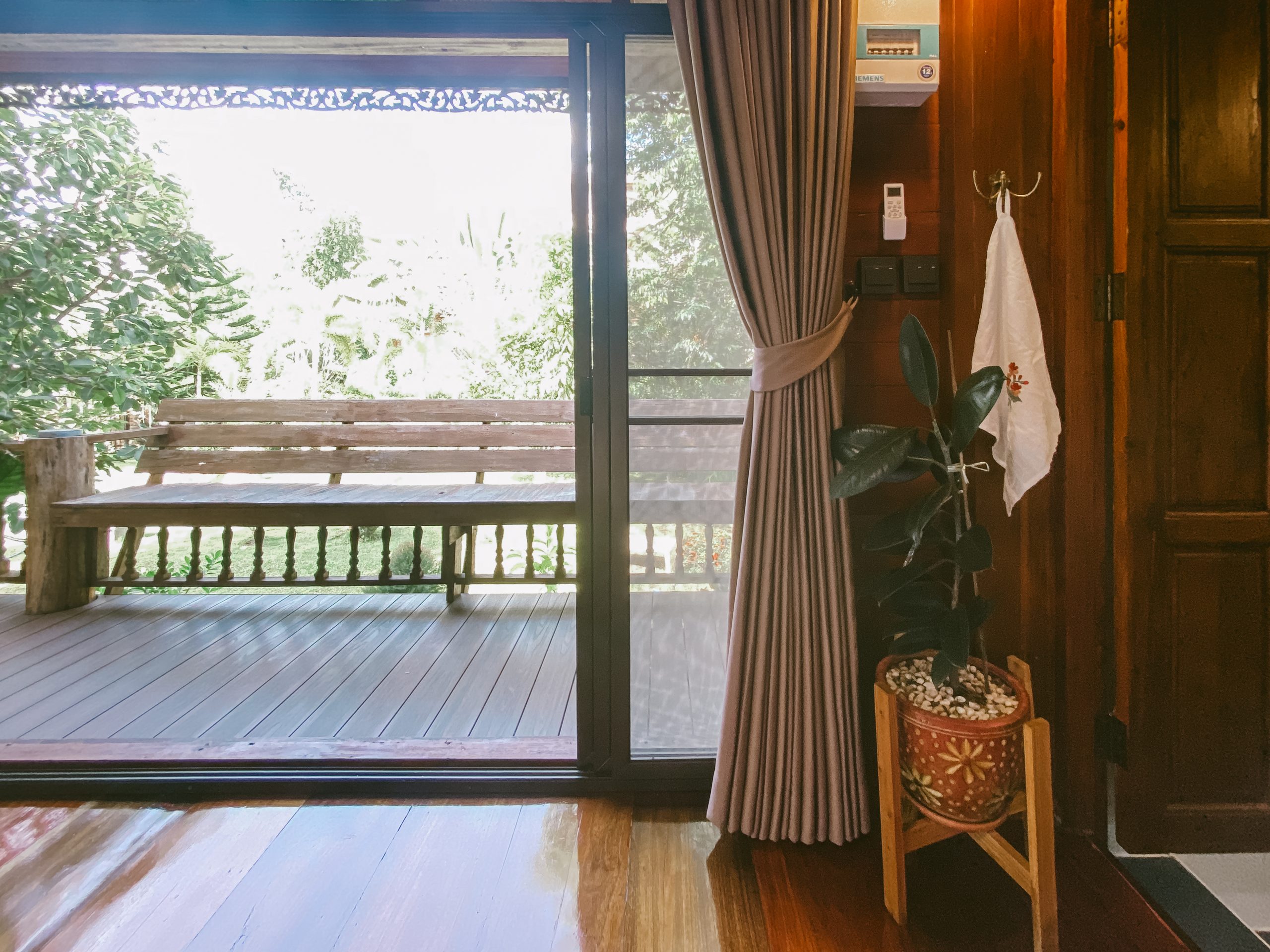 Pineapple Villa Inside bedroom